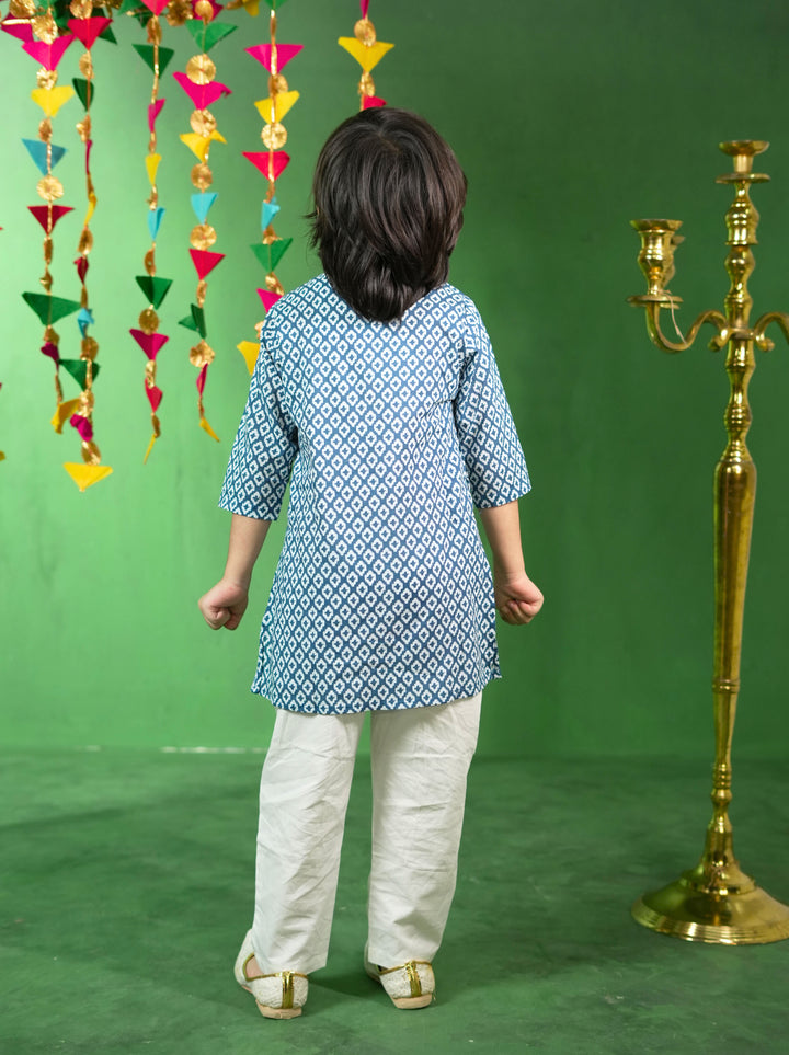 Blue Diamond Print Kurta Set