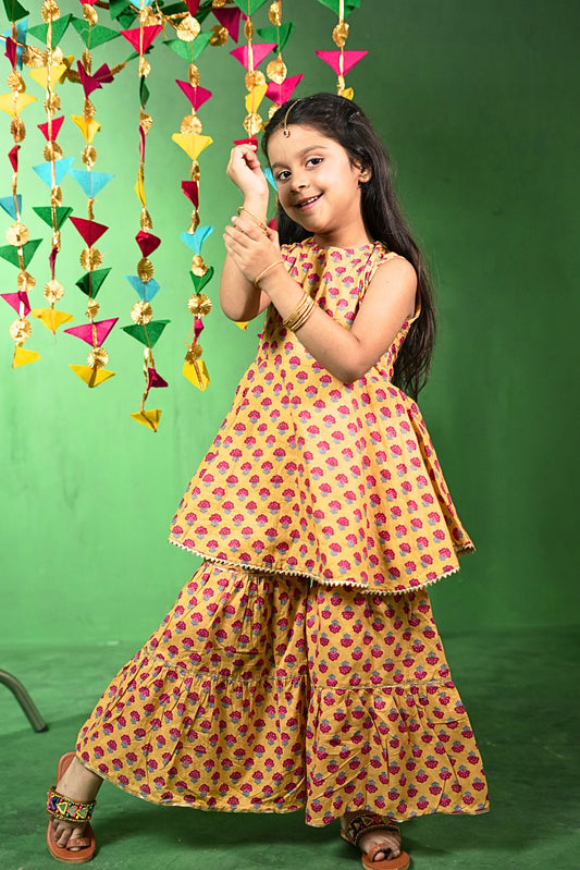 Yellow Floral Cotton Kurta Set - Puddle Fashion